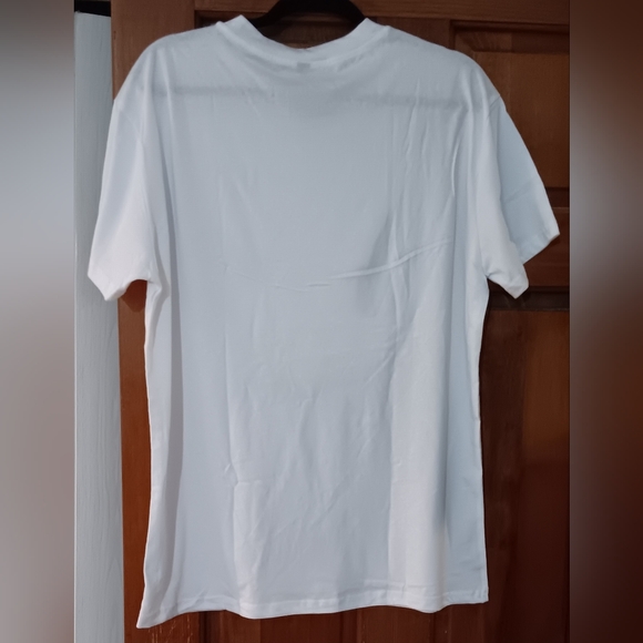 Santa Tee (NEW) - Picture 3 of 3